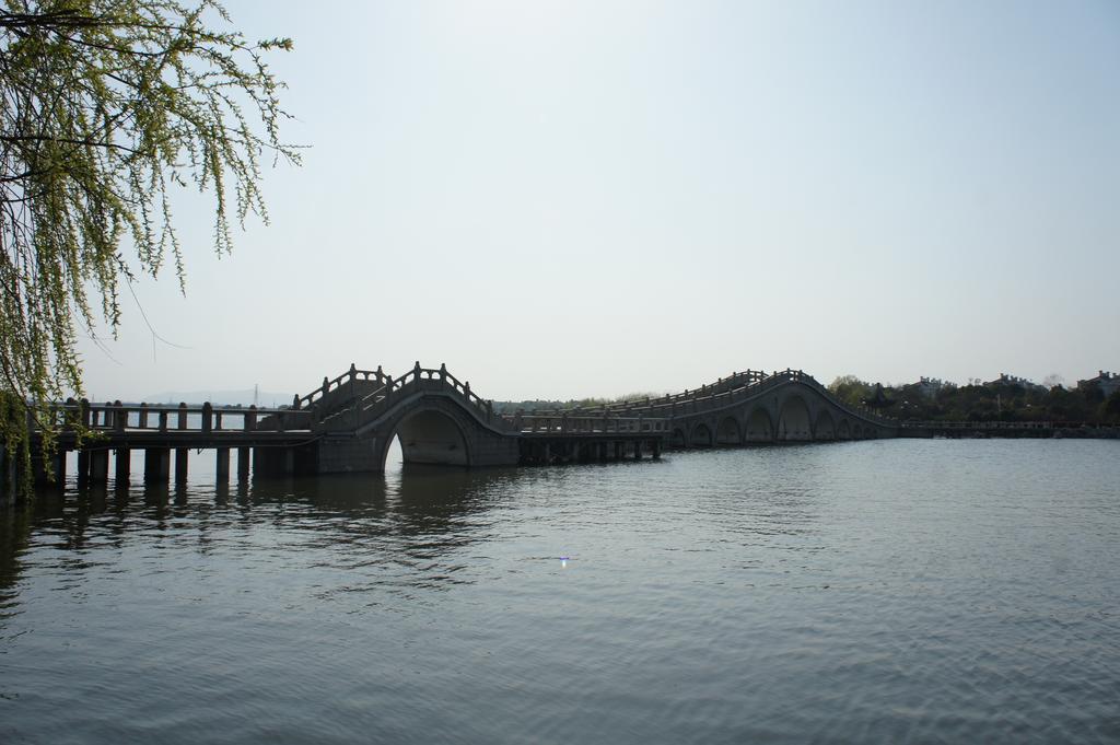 Rosedale Hotel & Resorts Suzhou Suzhou  Exteriör bild